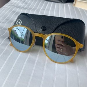 NWOT Yellow Raybans